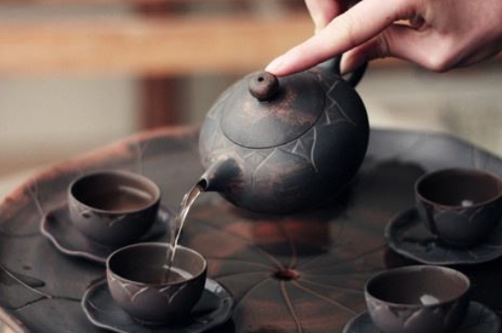 坭興陶主要泡什么茶，廣西坭興陶壺適合泡哪些茶？