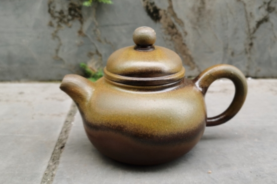 廣西欽州坭興陶可以泡多種茶嗎，坭興陶是一壺一茶嗎?