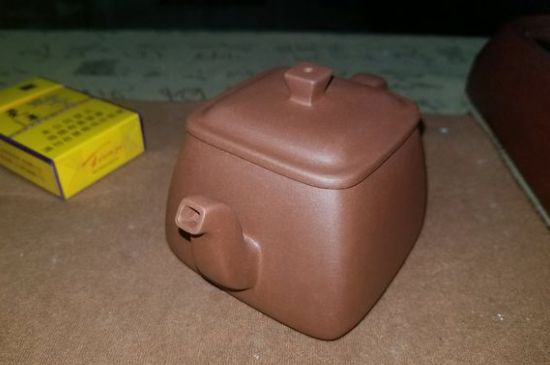 手工紫砂壺和模具壺有什么區(qū)別，快速鑒別手工壺模具壺