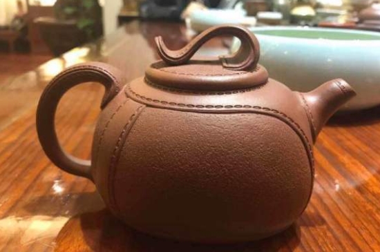 泡茶用坭興陶和紫砂壺哪個(gè)好，紫砂壺比坭興陶壺好嗎？