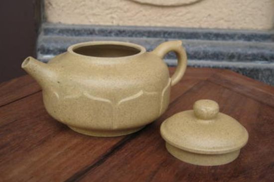 本山綠泥怎么分辨真假，真正的本山綠泥紫砂壺怎么鑒別？