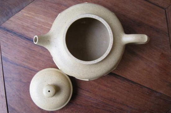 本山綠泥怎么分辨真假，真正的本山綠泥紫砂壺怎么鑒別？