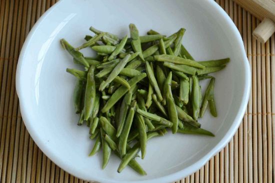 雀舌和竹葉青的區(qū)別,雀舌對比竹葉青圖片