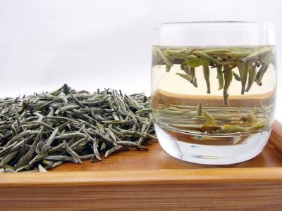 白茶品質如何區(qū)分，白茶的優(yōu)劣質量辨別方法