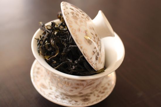 烏崠鴨屎香屬于哪類茶，鳳凰鴨屎香是紅茶還是綠茶？