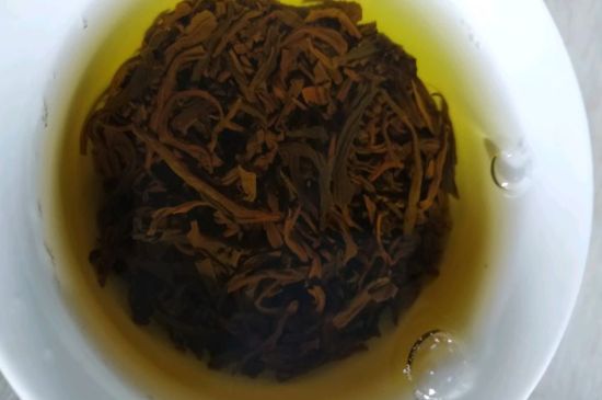 正山小種很細還很黑亮，正山小種越細越好嗎