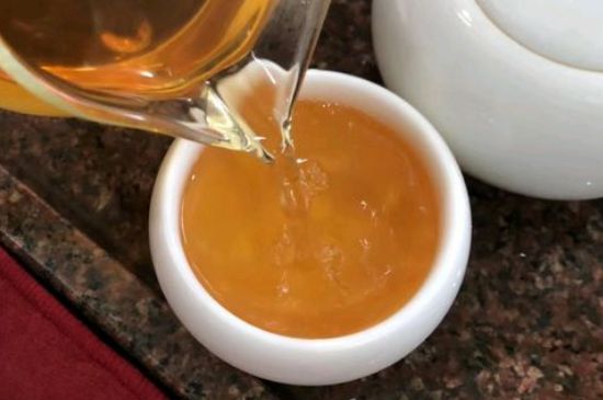 女人晚上喝紅茶好嗎，女人紅茶啥時候喝最好？