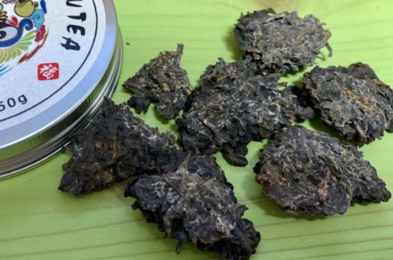 怎么知道涇渭茯茶是否變質(zhì)，茯磚茶金花和發(fā)霉的區(qū)別