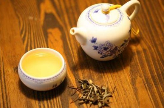 什么茶葉容易放香精，香精茶有什么危害？