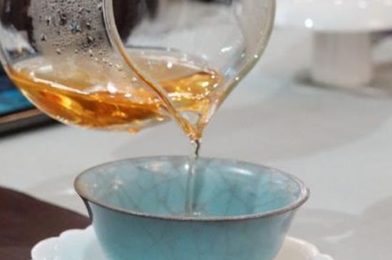什么茶葉容易放香精，香精茶有什么危害？