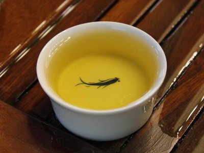 如何通過茶湯辨別好茶，a